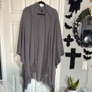 Lane bryant gray knit poncho